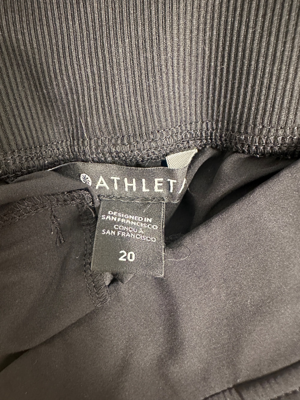 Athleta Brooklyn Ankle Black Tapered Side-Slit Pants Lightweight Travel Fave! 20 - Picture 4 of 6